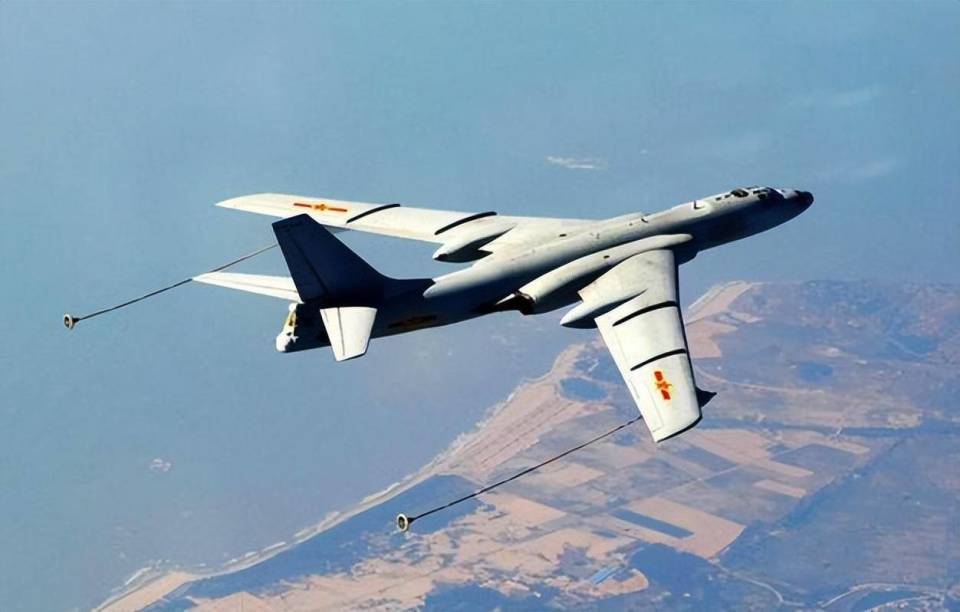 解放军出动多架轰炸机<strong></p>
<p>大洋电机股票</strong>，对菲律宾强硬表态