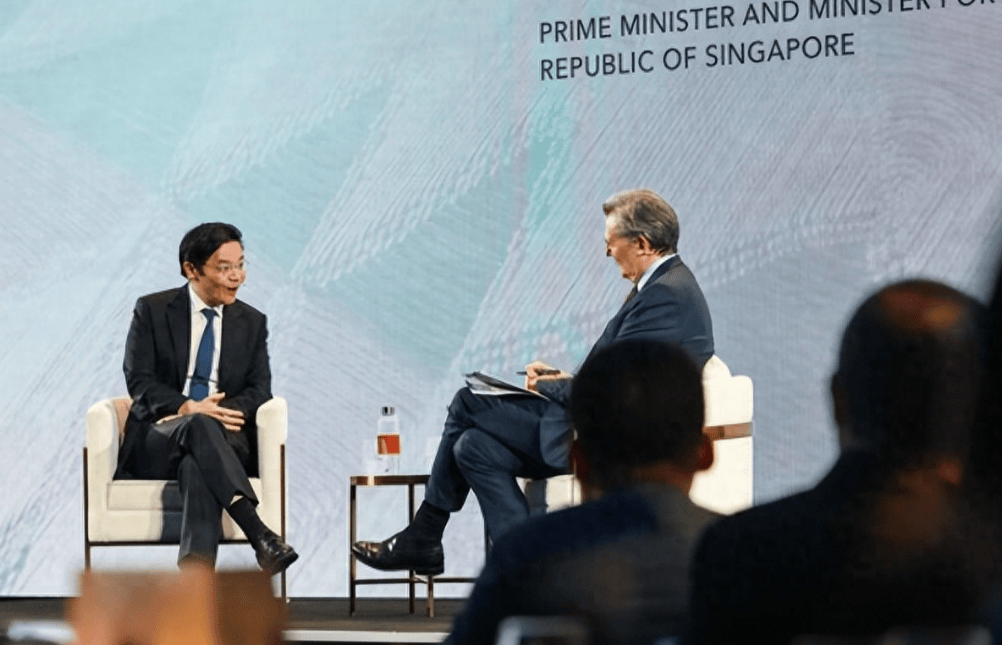 新加坡总理打破沉默<strong></p>
<p>上港集团股票</strong>，暗示日本已经在努力“降温”，中方应该见好就收