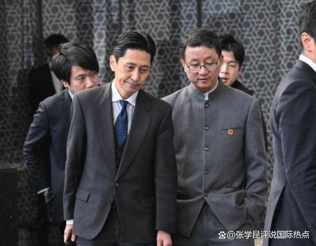 中方双手插兜<strong></p>
<p>上港集团股票</strong>，日官员连连点头，一言不发离开外交部，这回摊大事