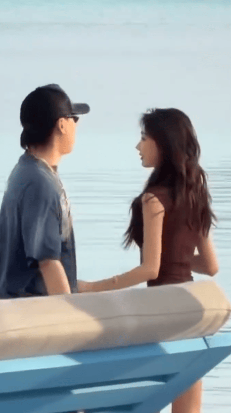 考古|胡彦斌易梦玲恋情曝光！相差16岁横跨歌手网红领域<strong></p>
<p>上港集团股票</strong>，25年底最让人震惊的情侣出现