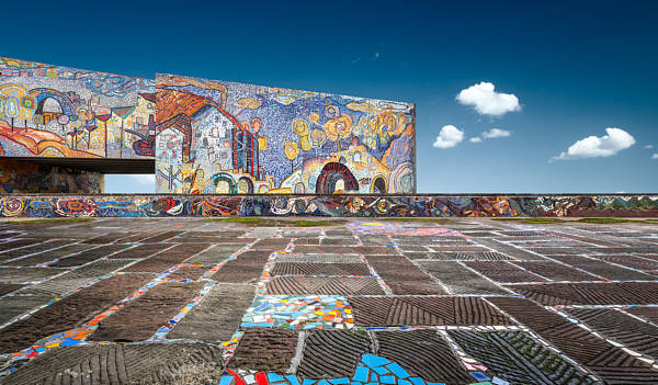 街边树洞作画被城管责令涂掉<strong></p>
<p>上港集团股票</strong>，伤害市民的美好初衷