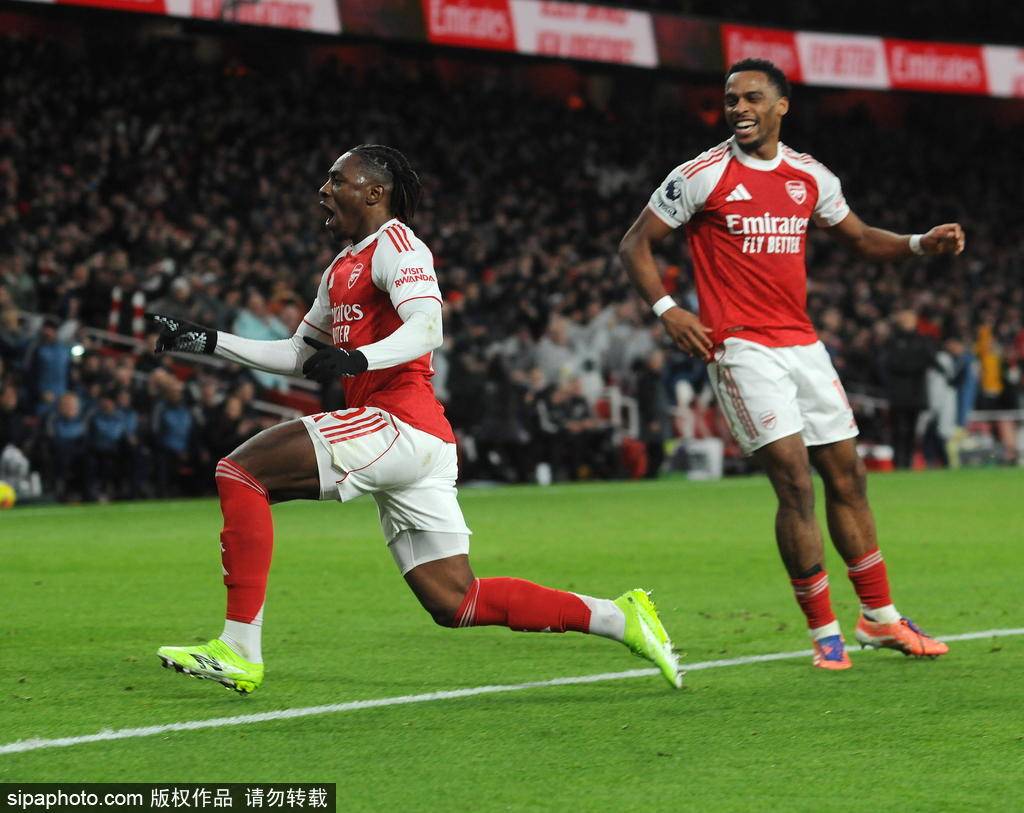 观战台：阿森纳拜仁巅峰对决+切尔西碰巴萨 巴黎再战热刺