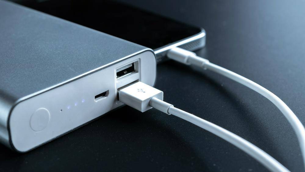 独家｜“史上最严”充电宝安全标准曝光<strong></p>
<p>立讯精密股票</strong>，3C认证全面失效，近七成现有产能面临淘汰