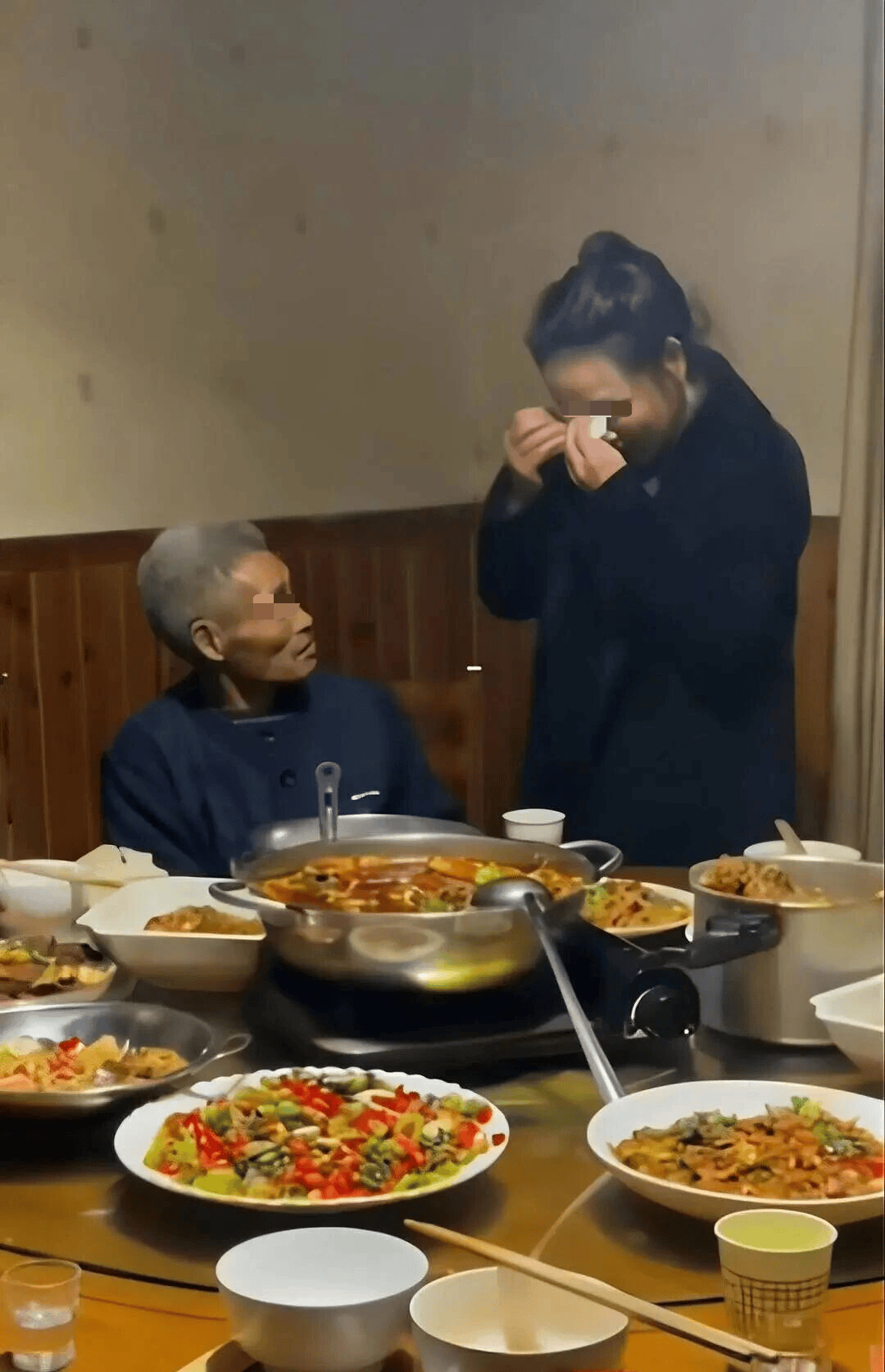 男子一次性收到11年工资38万元<strong></p>
<p>立讯精密股票</strong>，老板曾辩称“路遇乞讨好心收留，属自愿劳动”