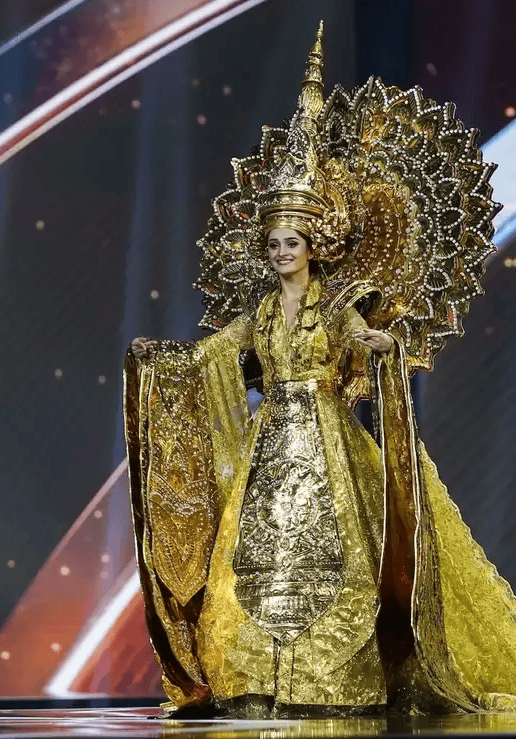 环球小姐决赛成“动物开会”<strong></p>
<p>启明星辰股票</strong>？冠军被羞辱又深陷暗箱丑闻