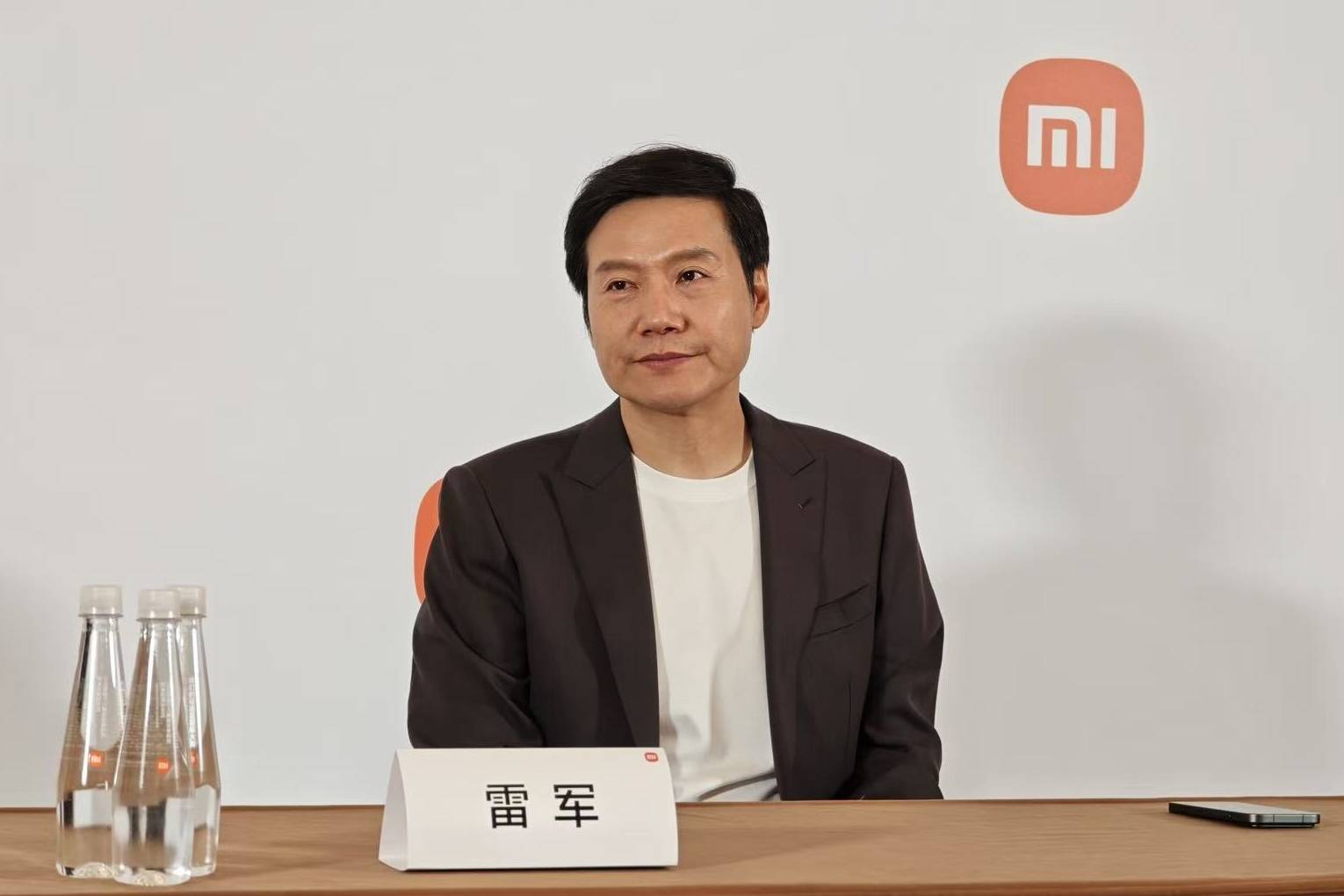 雷军宣布1亿港元增持后<strong></p>
<p>科泰电源股票</strong>，小米港股美股迎来上涨