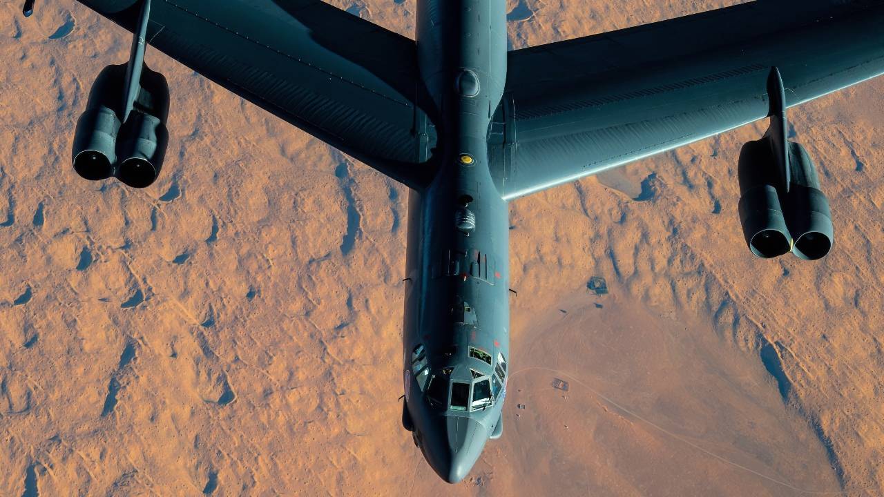 美媒：想让B-21深入中俄腹地<strong></p>
<p>中信建投股票</strong>，自由出入肆意轰炸，100架远远不够