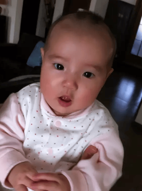 考古|杨雪女儿为妈妈拍站姐图<strong></p>
<p>中信建投股票</strong>，颜值重现“江玉燕”，最美反派还是个宝藏女神！