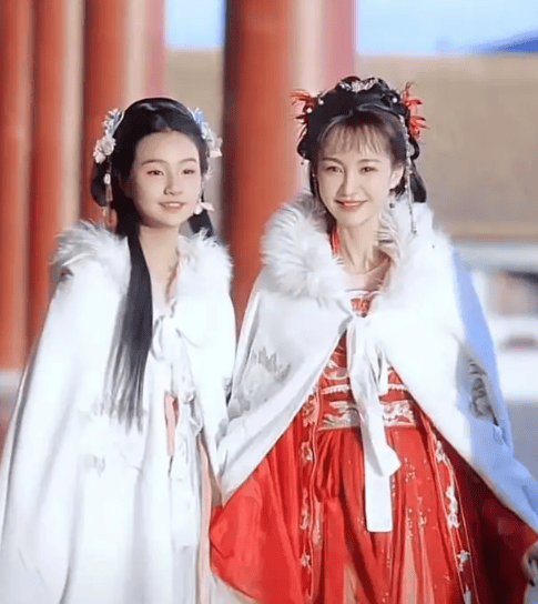 考古|杨雪女儿为妈妈拍站姐图<strong></p>
<p>中信建投股票</strong>，颜值重现“江玉燕”，最美反派还是个宝藏女神！