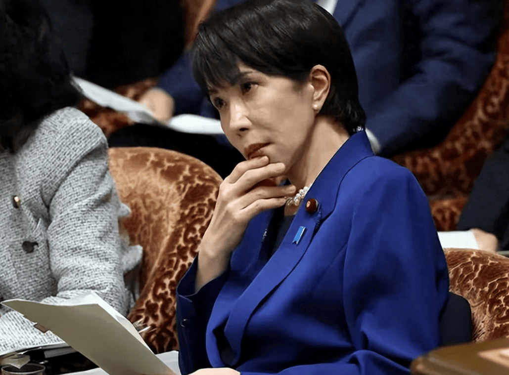 中方发出最后通牒后<strong></p>
<p>长信科技股票</strong>，不到24小时，中日舰机隔空交锋，石破茂发出警告！