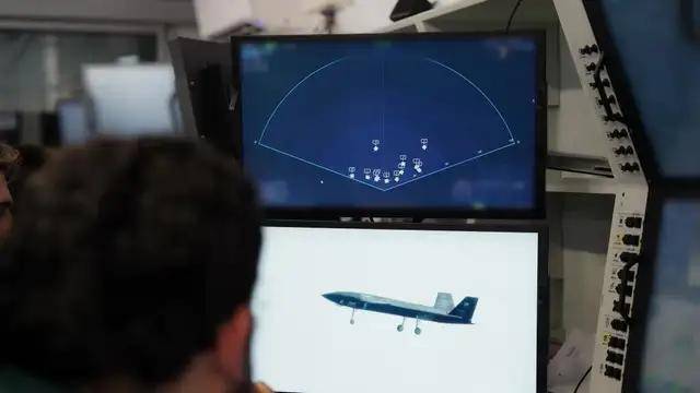 我们落后了？土耳其完成“世界首次无人机发射空空弹”<strong></p>
<p>长信科技股票</strong>，性能如何