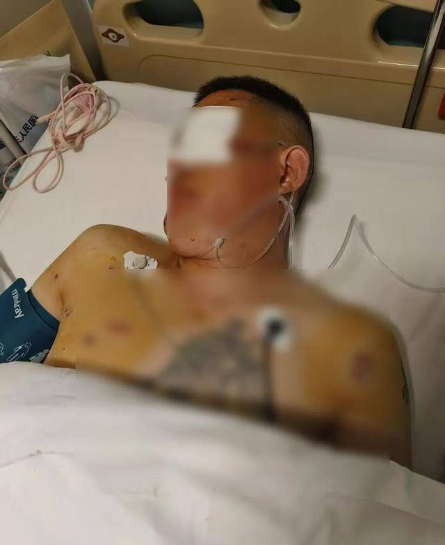 歹徒自制4把枪<strong></p>
<p>长信科技股票</strong>，银行门口踩点抢劫