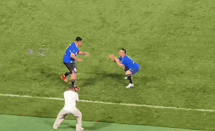 考古 | 赵本山妻子罕见公开现身<strong></p>
<p>长信科技股票</strong>，气质优雅五官美艳，俩人爱情太感人！