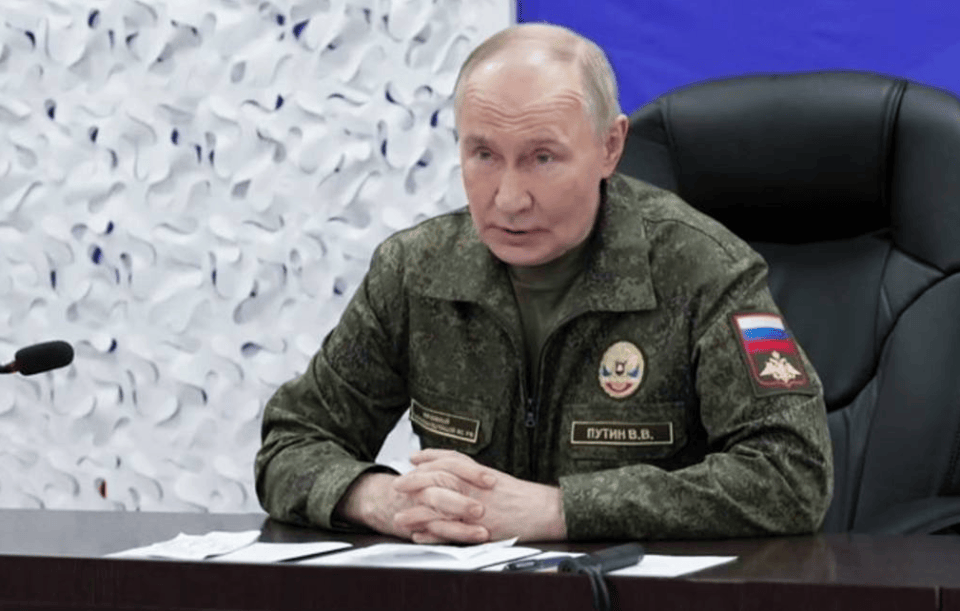 乌军试图为红军城解围，普京回应