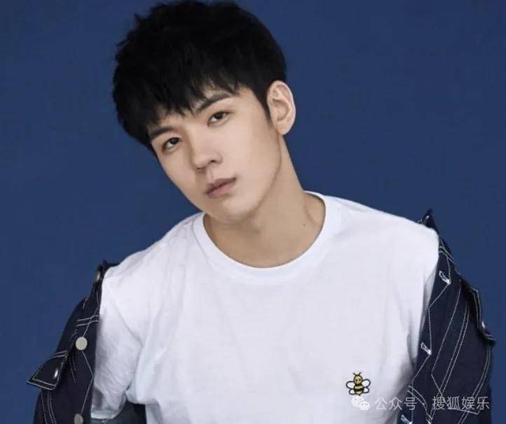 又一对魔幻的圈内姐弟恋曝光<strong></p>
<p>怎么申请股票开户</strong>！这组合有点太超前了......