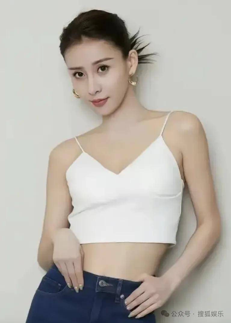 又一对魔幻的圈内姐弟恋曝光<strong></p>
<p>怎么申请股票开户</strong>！这组合有点太超前了......