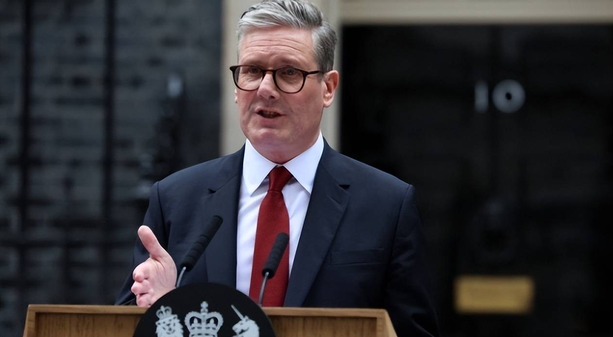 事情闹大了！俄军发射导弹<strong></p>
<p>高德红外股票</strong>，乌克兰大坝被炸断，泽连斯基向美欧求助，特朗普直接把话说透