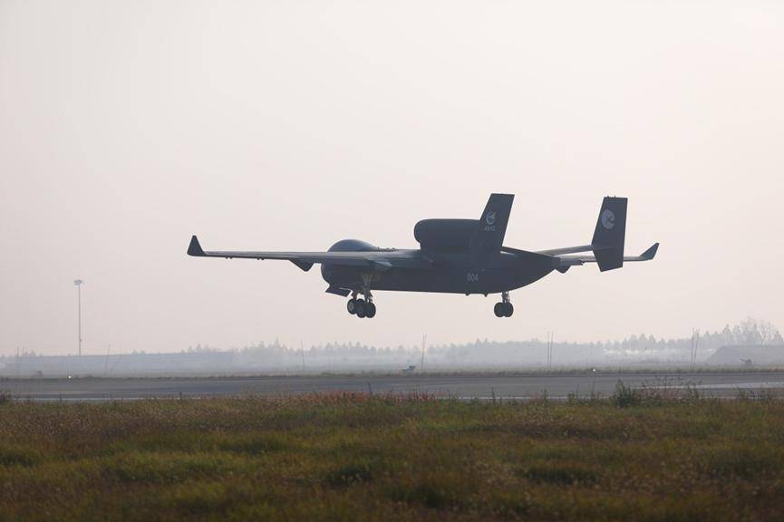 中国“空中航母”首飞成功<strong></p>
<p>高德红外股票</strong>！