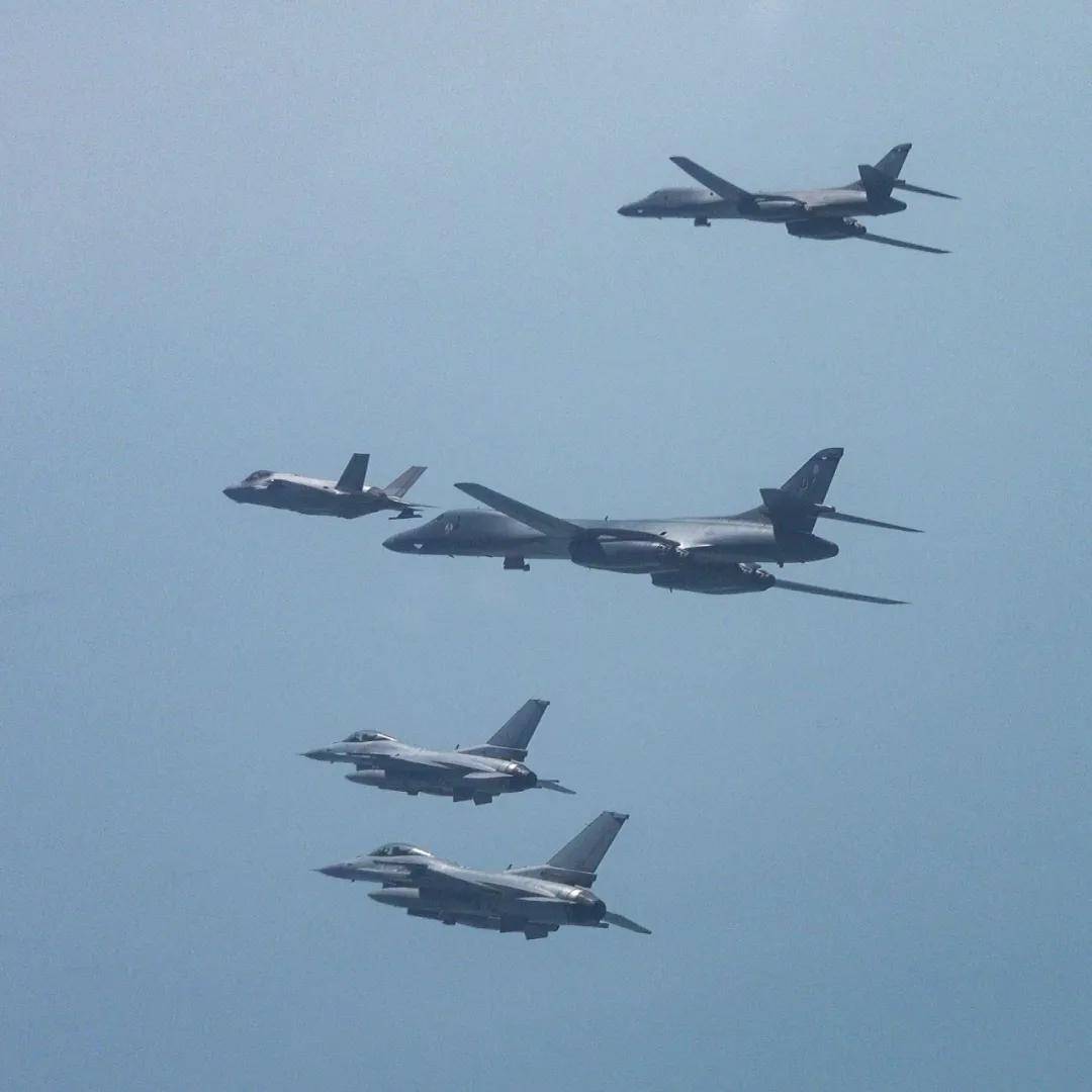 美轰炸机来了<strong></p>
<p>高德红外股票</strong>，不许中国改变现状？遇上歼16，将重现猎火鸡名场面