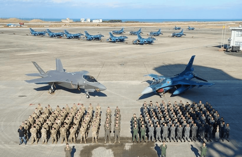 美轰炸机来了<strong></p>
<p>高德红外股票</strong>，不许中国改变现状？遇上歼16，将重现猎火鸡名场面