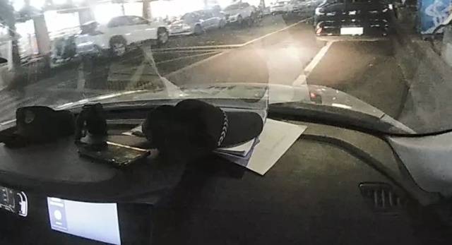 机智!快递在家门口被偷<strong></p>
<p>高德红外股票</strong>,她用一招抓到了人还拿回了东西