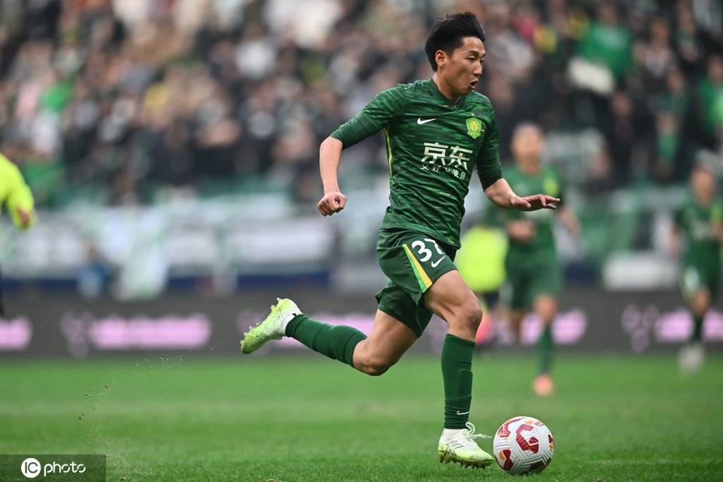 重罚！亚足联官方：曹永竞恶劣动作染红 禁赛4场罚款1500美元