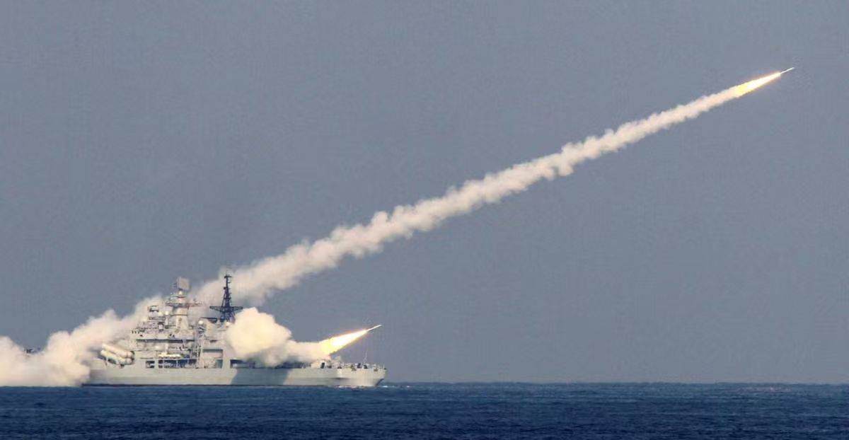 台军迈出疯狂一步<strong></p>
<p>中国长城股票</strong>，明确应处“突袭”可开火，不出24小时，福建舰堵门列阵