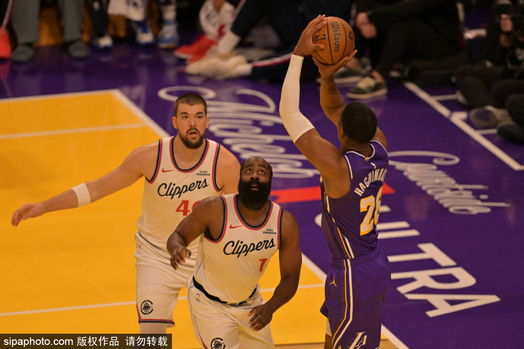 湖人遭重创！东契奇左腿挫伤退场<strong></p>
<p>汉得信息股票</strong>，JJ-雷迪克面临严峻考验