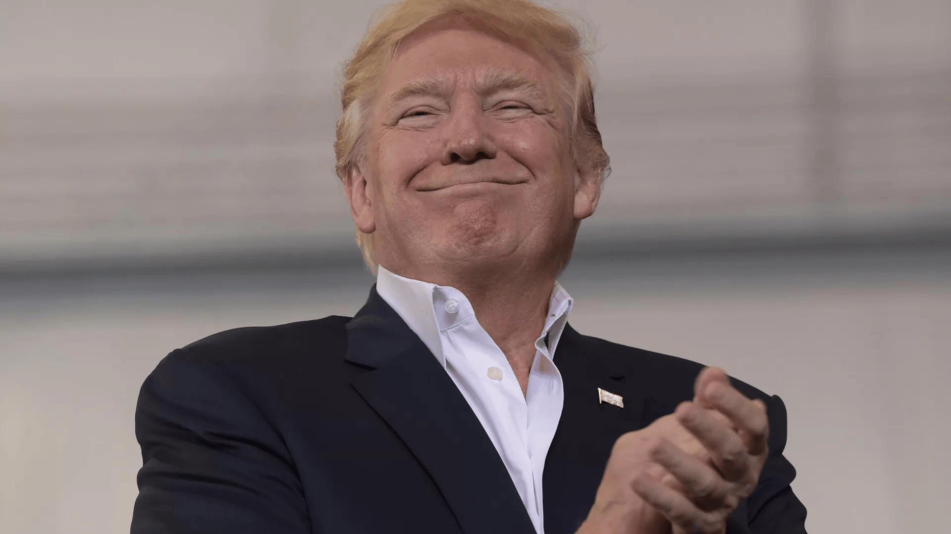 克林顿破釜沉舟式宣战<strong></p>
<p>金信诺股票</strong>，宁可身败名裂，也要让特朗普“陪葬”