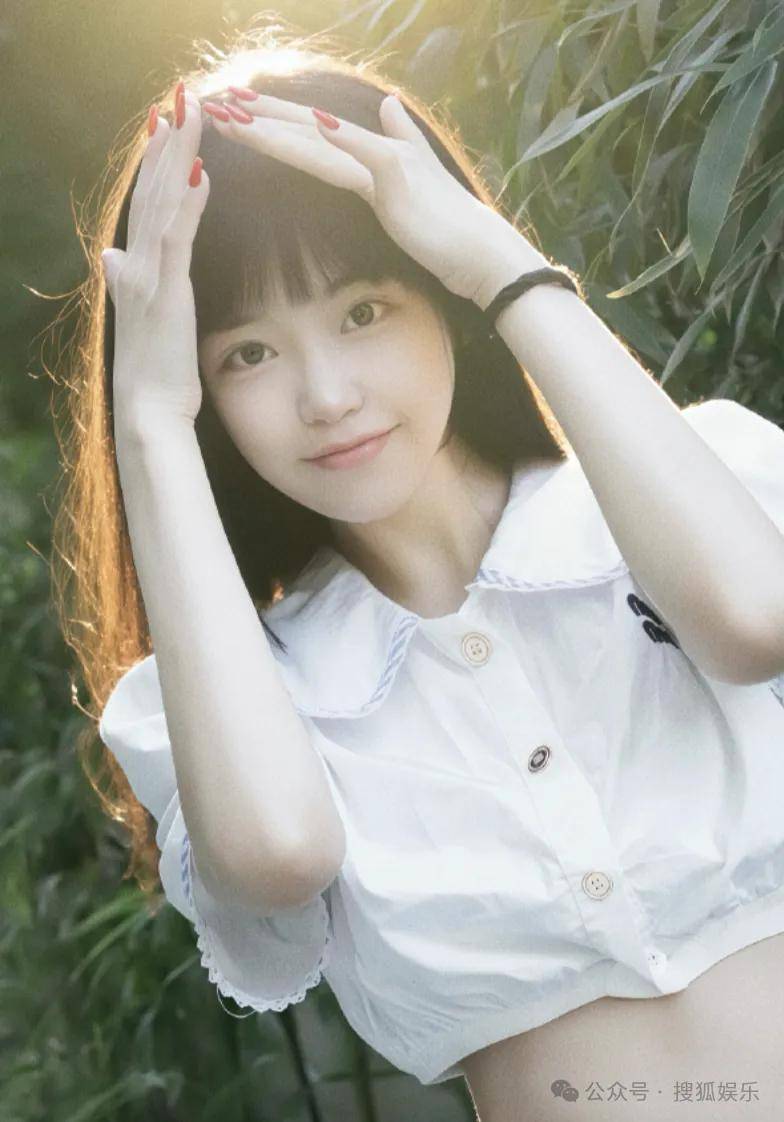 刚开年又曝一对相差15岁的恋情？他这一周两段绯闻真是连环暴击啊<strong></p>
<p>中国重汽股票</strong>！