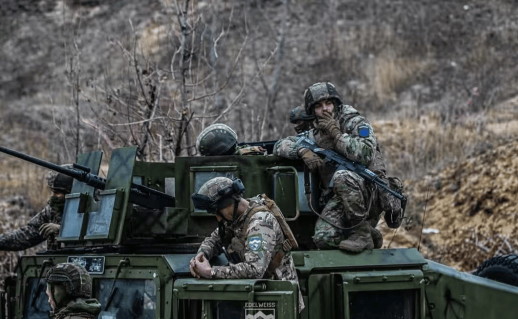 俄军正把乌军吊起来炸<strong></p>
<p>用友股票</strong>,俄方报仇零时差,一名"北约关键上校"阵亡!