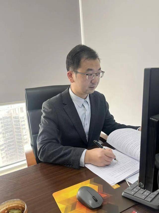 20分钟直达武汉<strong></p>
<p>用友股票</strong>！坐动车上下班是种什么体验……