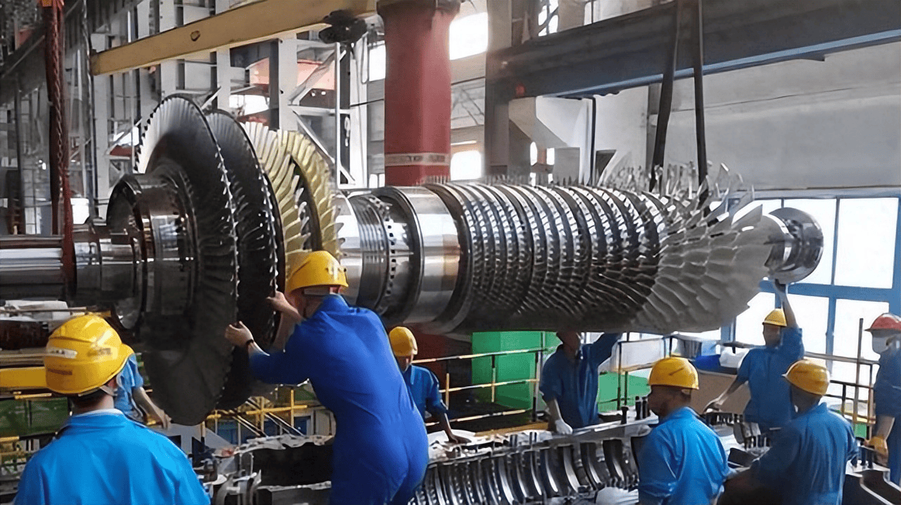 中国第5艘航母开工<strong></p>
<p>常山药业股票</strong>，10万吨级的常规动力航母揭开帷幕，核动力航母也在路上