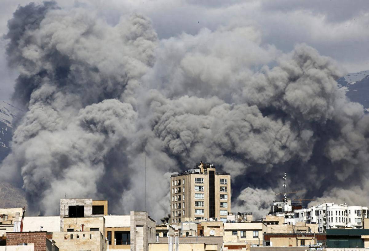 海湾国家态度变了<strong></p>
<p>索菲亚股票</strong>,喊话美国:别半途而废,将军事行动进行到底,彻底打废德黑兰